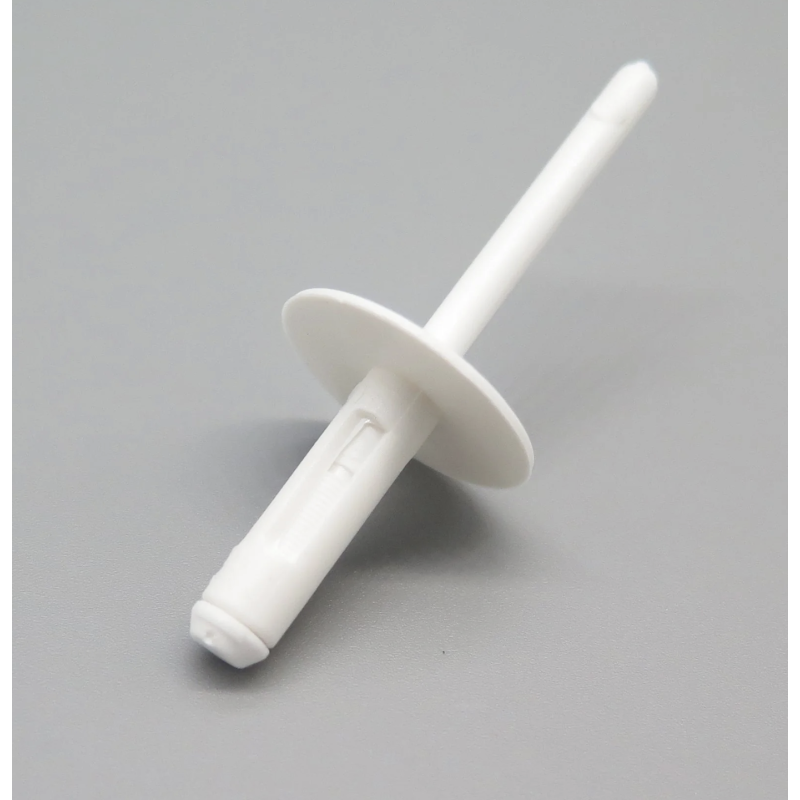 0138 White Plastic rivet 0138 White Plastic rivet